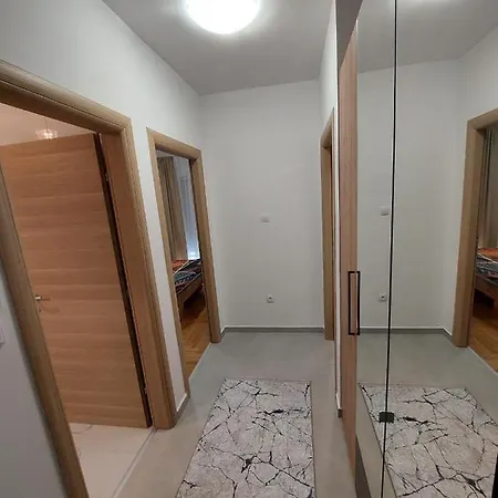 Leotar Lux Apartment *