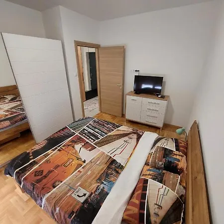 Daire Leotar Lux Trebin